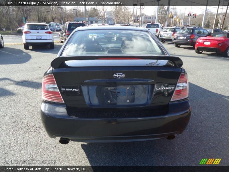 Obsidian Black Pearl / Charcoal Black 2005 Subaru Legacy 2.5i Sedan