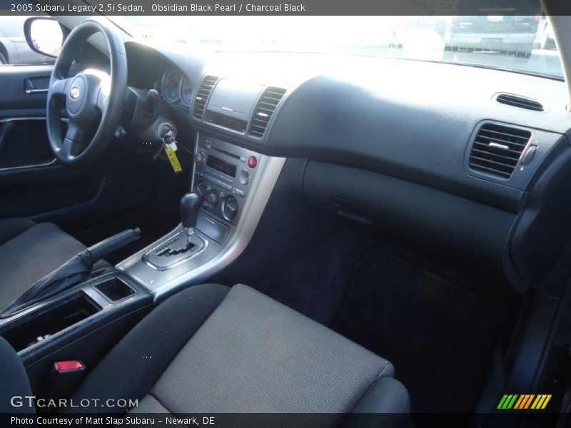 Obsidian Black Pearl / Charcoal Black 2005 Subaru Legacy 2.5i Sedan