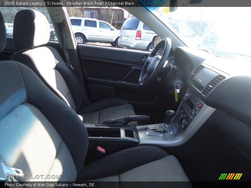 Obsidian Black Pearl / Charcoal Black 2005 Subaru Legacy 2.5i Sedan