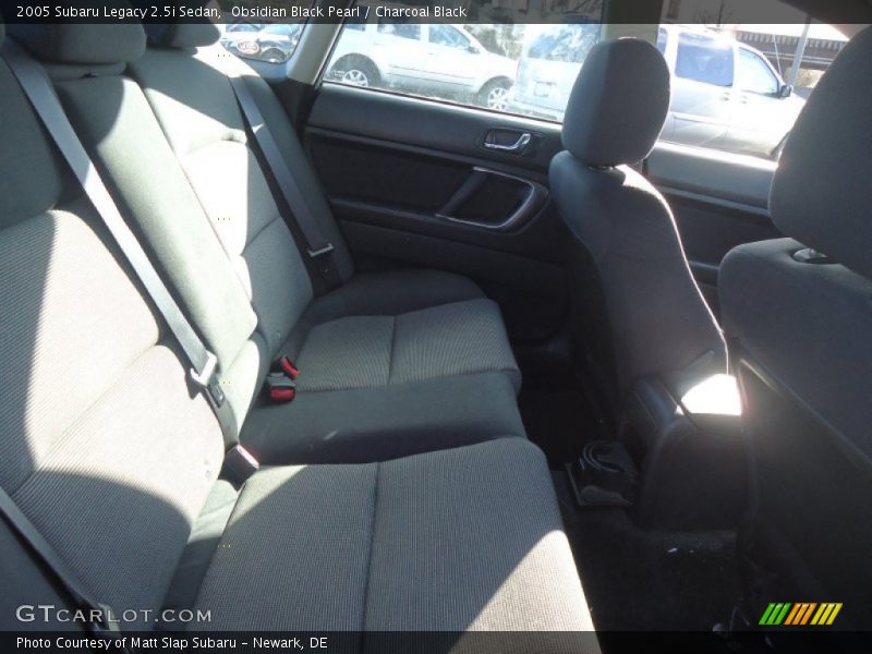 Obsidian Black Pearl / Charcoal Black 2005 Subaru Legacy 2.5i Sedan