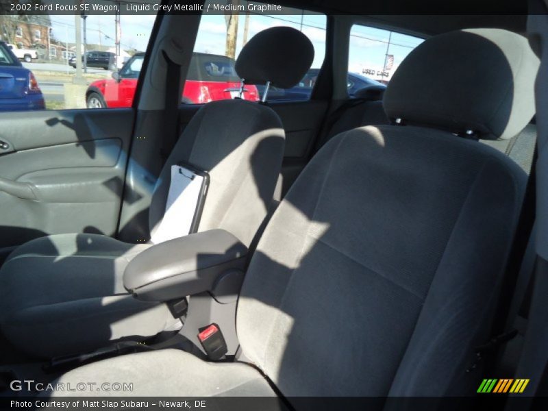 Liquid Grey Metallic / Medium Graphite 2002 Ford Focus SE Wagon