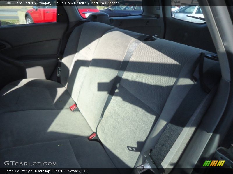 Liquid Grey Metallic / Medium Graphite 2002 Ford Focus SE Wagon