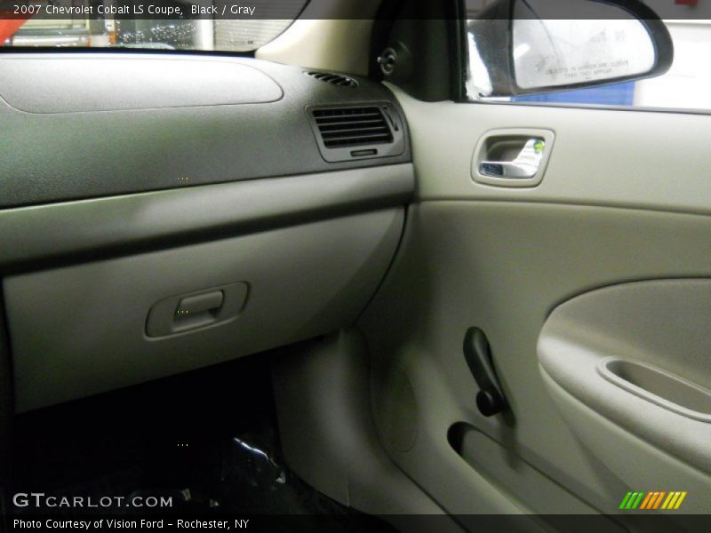 Black / Gray 2007 Chevrolet Cobalt LS Coupe