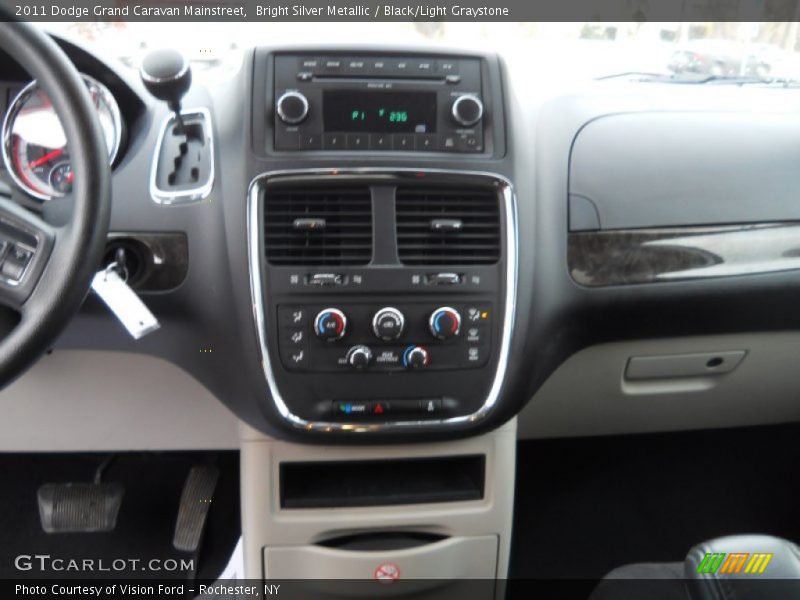 Bright Silver Metallic / Black/Light Graystone 2011 Dodge Grand Caravan Mainstreet
