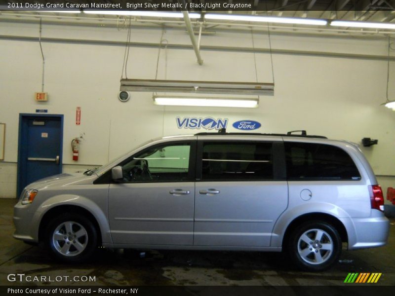 Bright Silver Metallic / Black/Light Graystone 2011 Dodge Grand Caravan Mainstreet