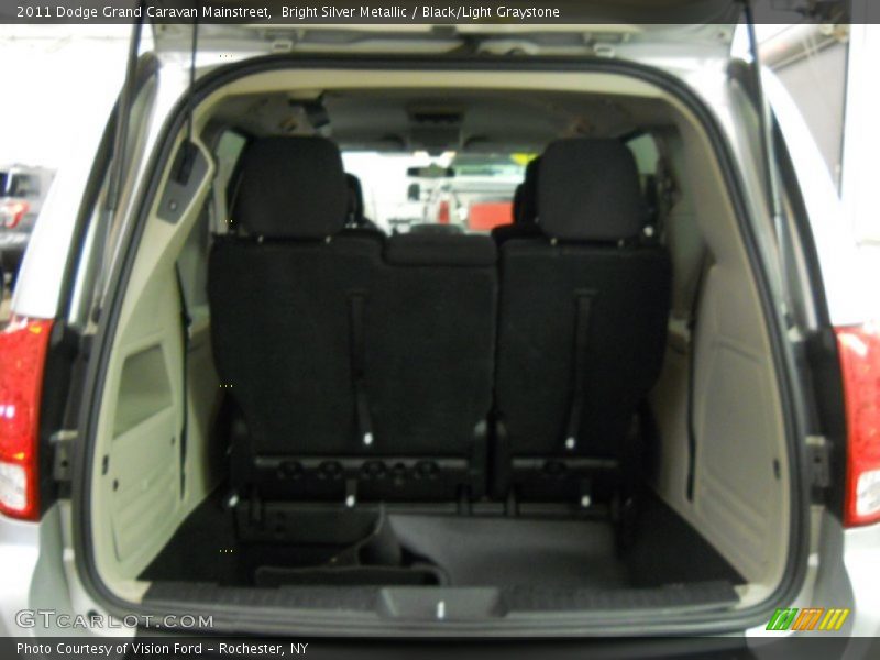 Bright Silver Metallic / Black/Light Graystone 2011 Dodge Grand Caravan Mainstreet