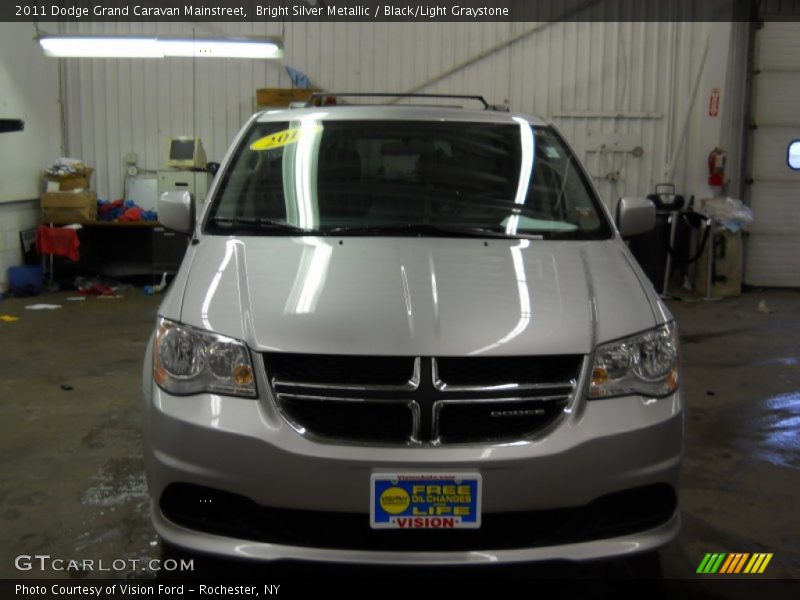 Bright Silver Metallic / Black/Light Graystone 2011 Dodge Grand Caravan Mainstreet