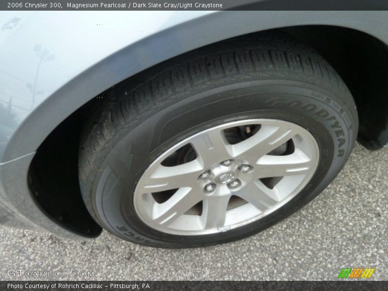 Magnesium Pearlcoat / Dark Slate Gray/Light Graystone 2006 Chrysler 300