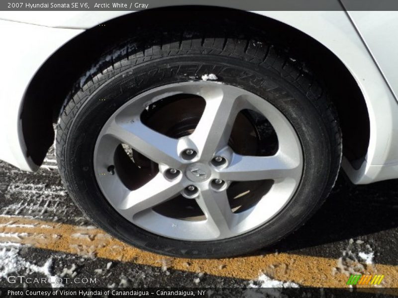 Arctic White / Gray 2007 Hyundai Sonata SE V6
