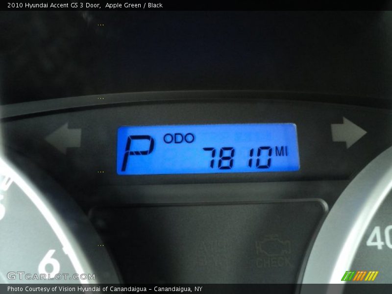 Apple Green / Black 2010 Hyundai Accent GS 3 Door
