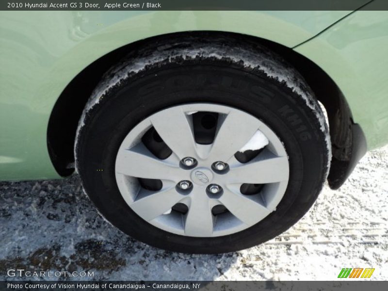 Apple Green / Black 2010 Hyundai Accent GS 3 Door