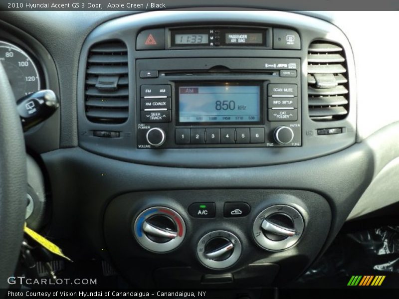Apple Green / Black 2010 Hyundai Accent GS 3 Door