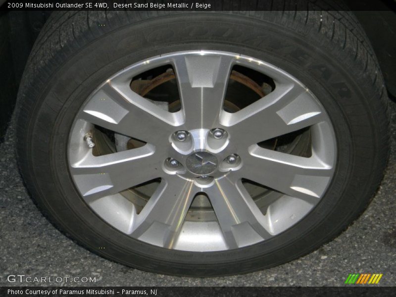 Desert Sand Beige Metallic / Beige 2009 Mitsubishi Outlander SE 4WD