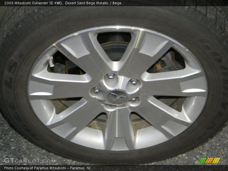 Desert Sand Beige Metallic / Beige 2009 Mitsubishi Outlander SE 4WD