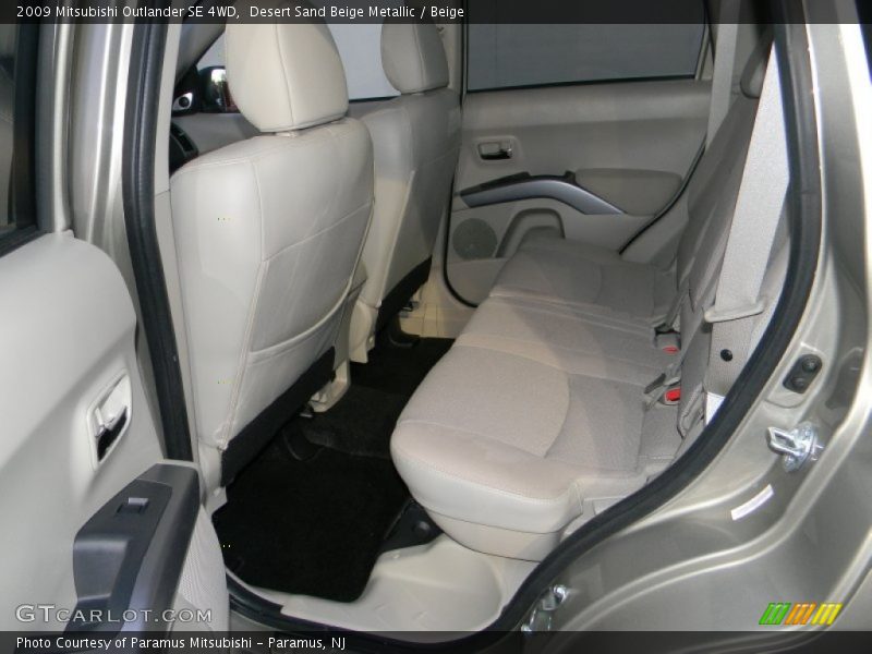 Desert Sand Beige Metallic / Beige 2009 Mitsubishi Outlander SE 4WD