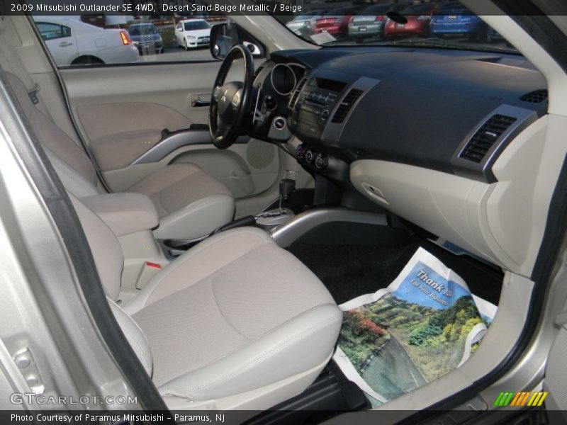 Desert Sand Beige Metallic / Beige 2009 Mitsubishi Outlander SE 4WD