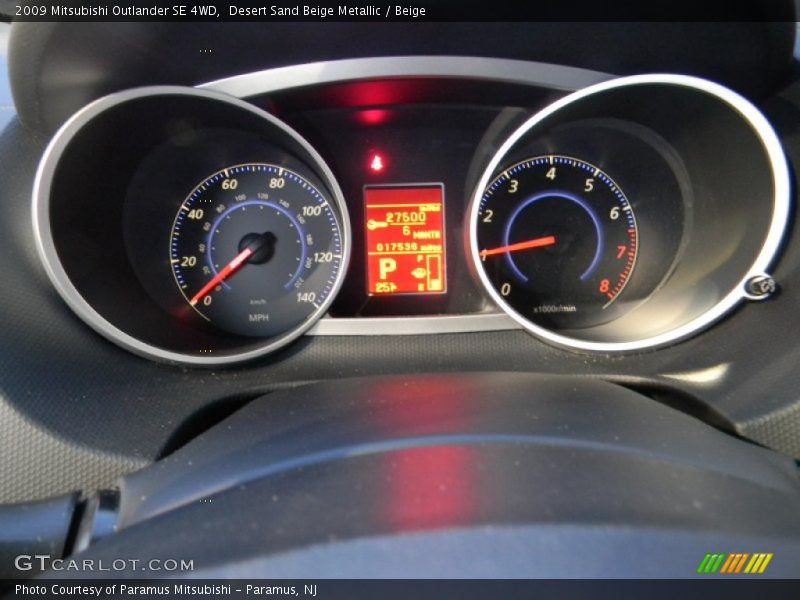 Desert Sand Beige Metallic / Beige 2009 Mitsubishi Outlander SE 4WD