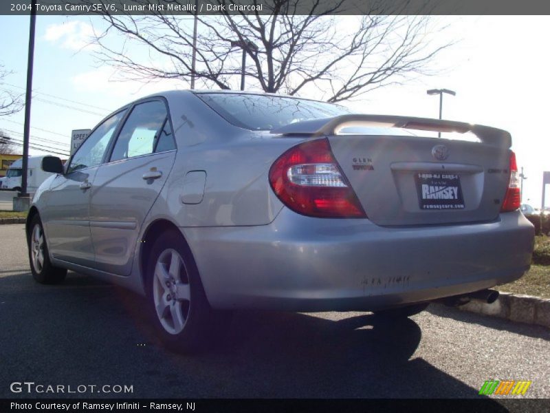 Lunar Mist Metallic / Dark Charcoal 2004 Toyota Camry SE V6