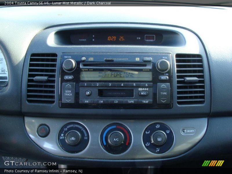 Lunar Mist Metallic / Dark Charcoal 2004 Toyota Camry SE V6