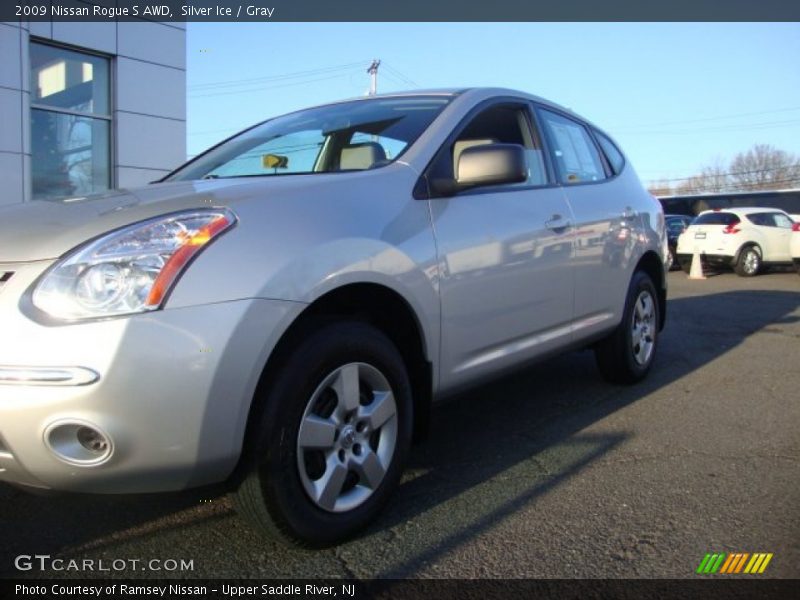 Silver Ice / Gray 2009 Nissan Rogue S AWD
