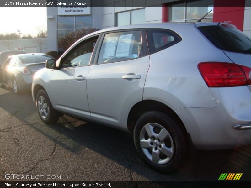 Silver Ice / Gray 2009 Nissan Rogue S AWD