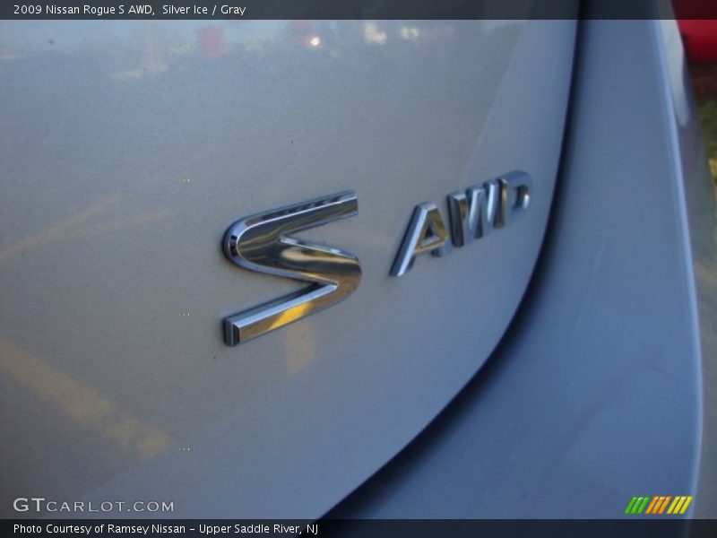 Silver Ice / Gray 2009 Nissan Rogue S AWD