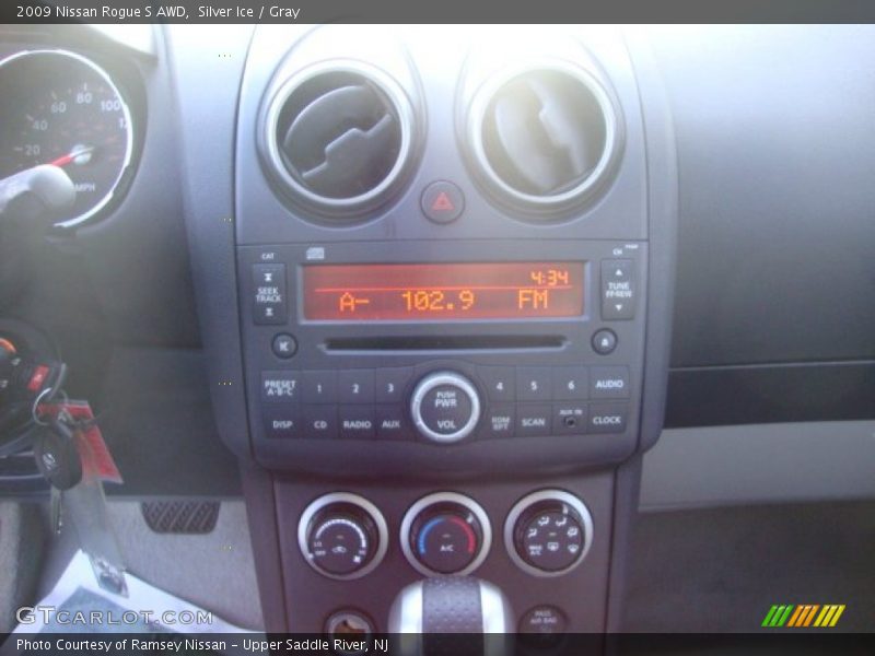 Silver Ice / Gray 2009 Nissan Rogue S AWD