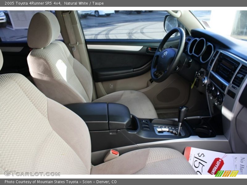 Natural White / Taupe 2005 Toyota 4Runner SR5 4x4