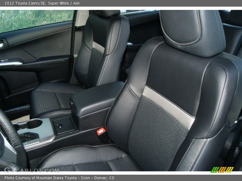 Super White / Ash 2012 Toyota Camry SE