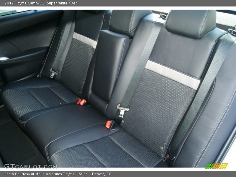 Super White / Ash 2012 Toyota Camry SE