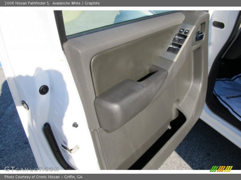 Avalanche White / Graphite 2006 Nissan Pathfinder S