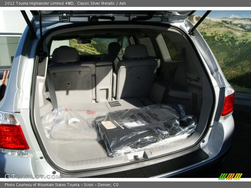 Classic Silver Metallic / Ash 2012 Toyota Highlander Limited 4WD