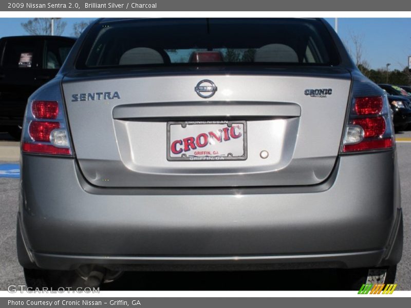 Brilliant Silver / Charcoal 2009 Nissan Sentra 2.0