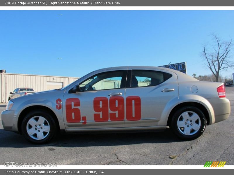 Light Sandstone Metallic / Dark Slate Gray 2009 Dodge Avenger SE