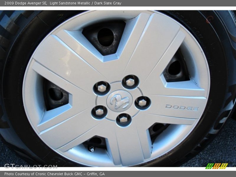 Light Sandstone Metallic / Dark Slate Gray 2009 Dodge Avenger SE