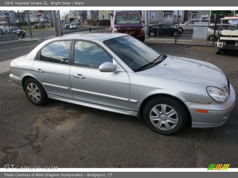 Bright Silver / Black 2005 Hyundai Sonata GL