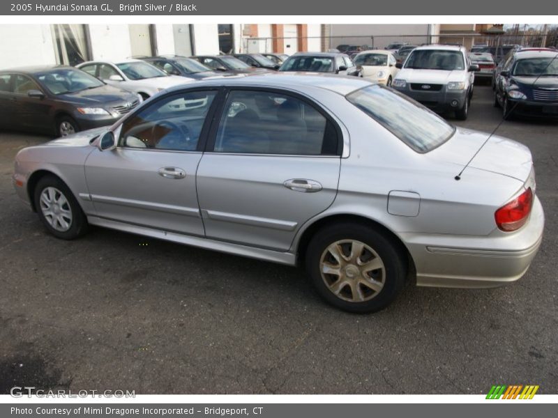 Bright Silver / Black 2005 Hyundai Sonata GL