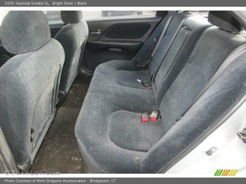 Bright Silver / Black 2005 Hyundai Sonata GL