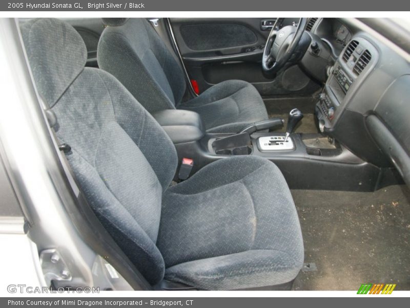 Bright Silver / Black 2005 Hyundai Sonata GL