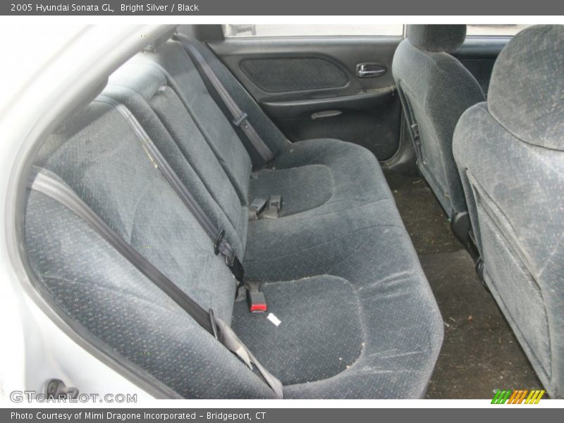 Bright Silver / Black 2005 Hyundai Sonata GL