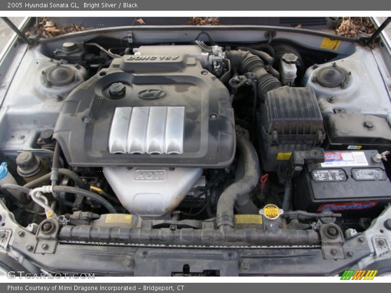 Bright Silver / Black 2005 Hyundai Sonata GL