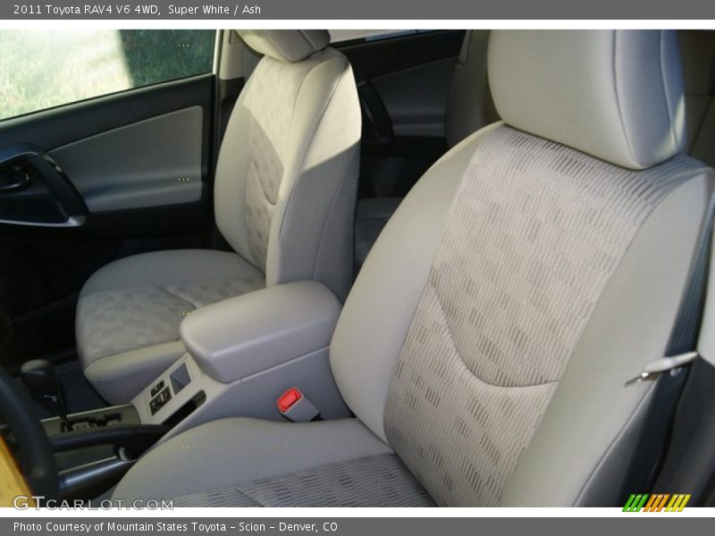 Super White / Ash 2011 Toyota RAV4 V6 4WD