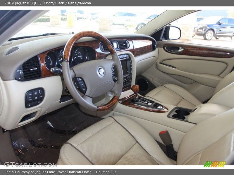  2009 XJ XJ8 L Barley/Mocha Interior