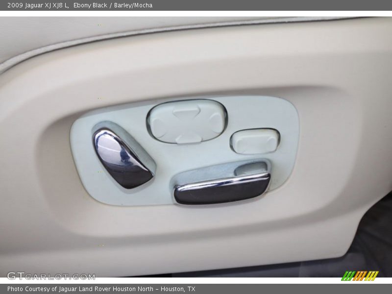 Ebony Black / Barley/Mocha 2009 Jaguar XJ XJ8 L
