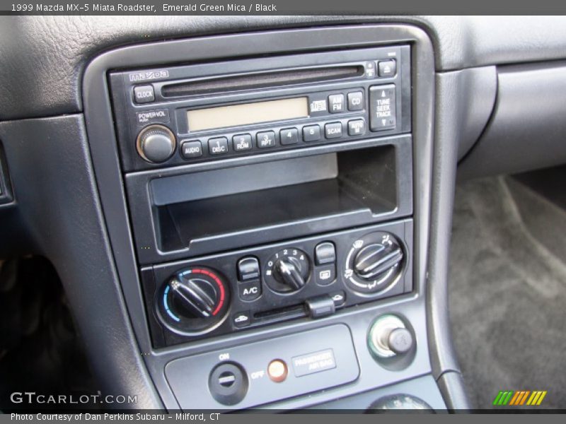 Emerald Green Mica / Black 1999 Mazda MX-5 Miata Roadster