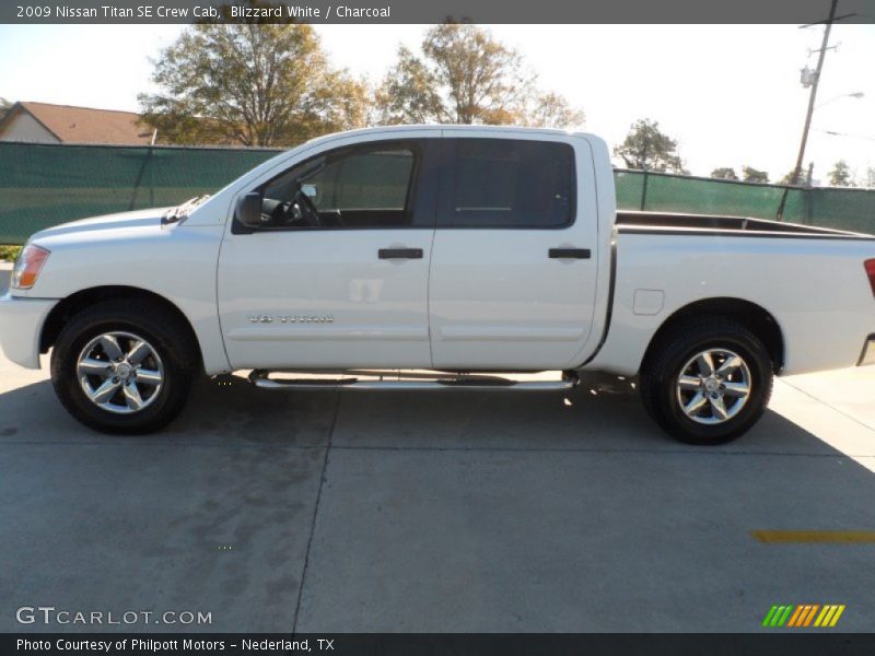 Blizzard White / Charcoal 2009 Nissan Titan SE Crew Cab