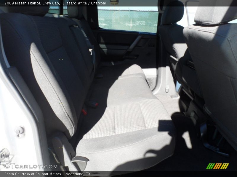 Blizzard White / Charcoal 2009 Nissan Titan SE Crew Cab