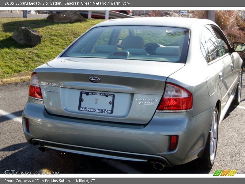 Seacrest Green Metallic / Warm Ivory 2009 Subaru Legacy 2.5i Sedan