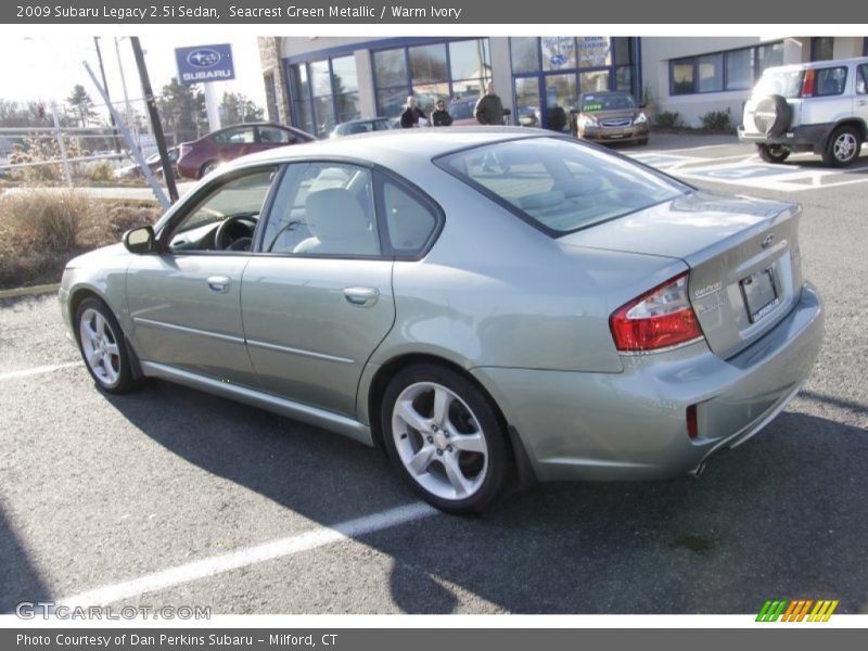 Seacrest Green Metallic / Warm Ivory 2009 Subaru Legacy 2.5i Sedan