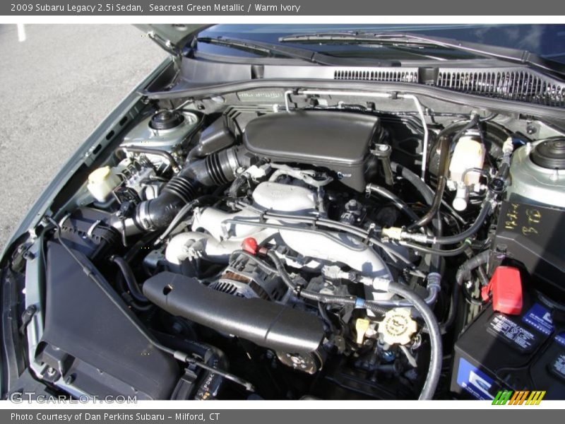 Seacrest Green Metallic / Warm Ivory 2009 Subaru Legacy 2.5i Sedan